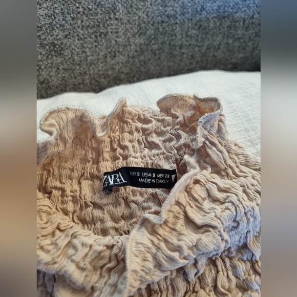 Top - Picture 2 of 4